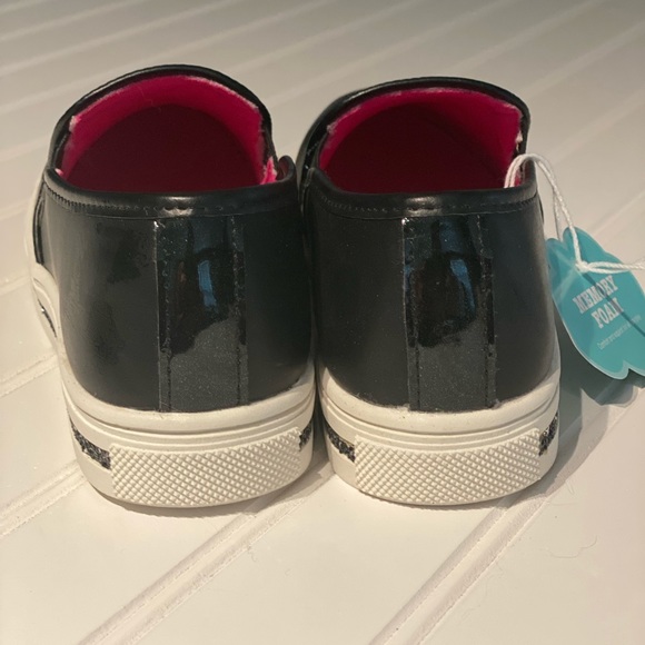 Girls Black and White Slip on Shoe Sneaker Size 3 Memory Foam Loafer Glitter NEW - Picture 5 of 10
